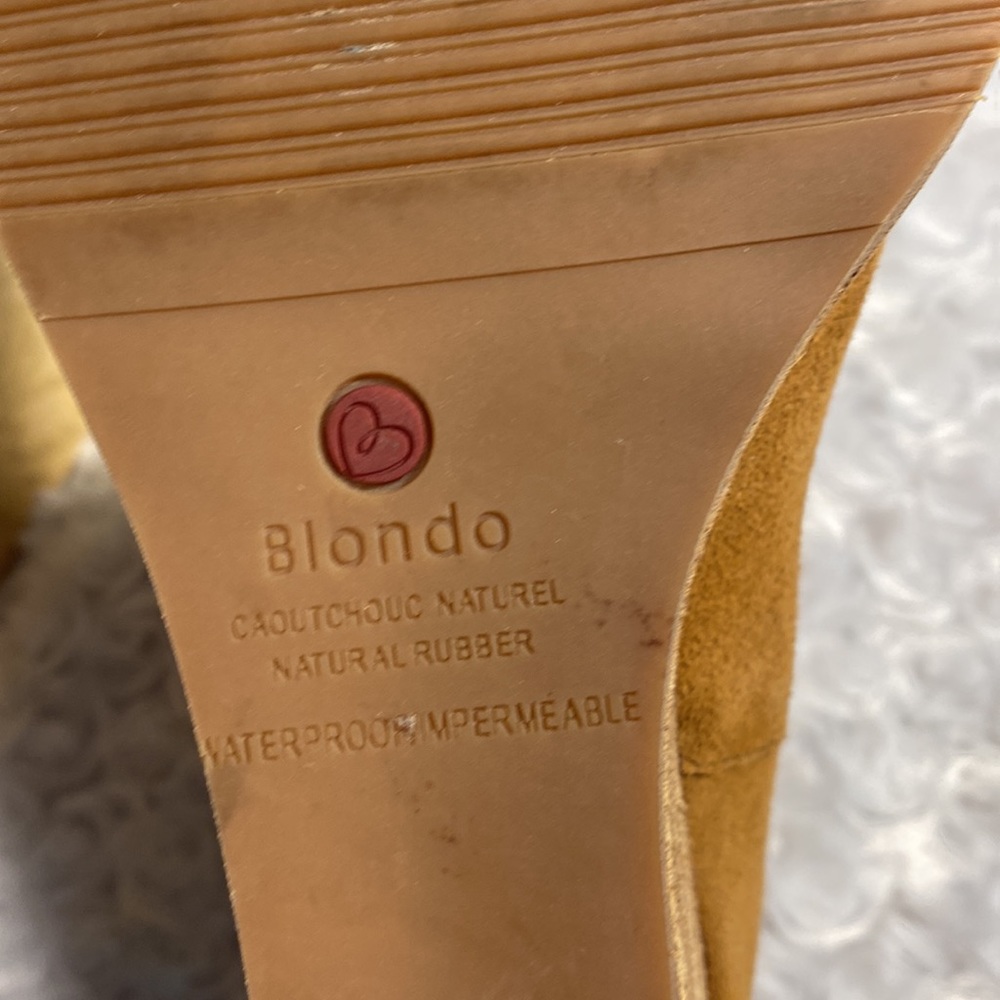 Blondo wedge heeled suede boots Waterproof- size 7.5 beautiful condition! - Picture 7 of 9